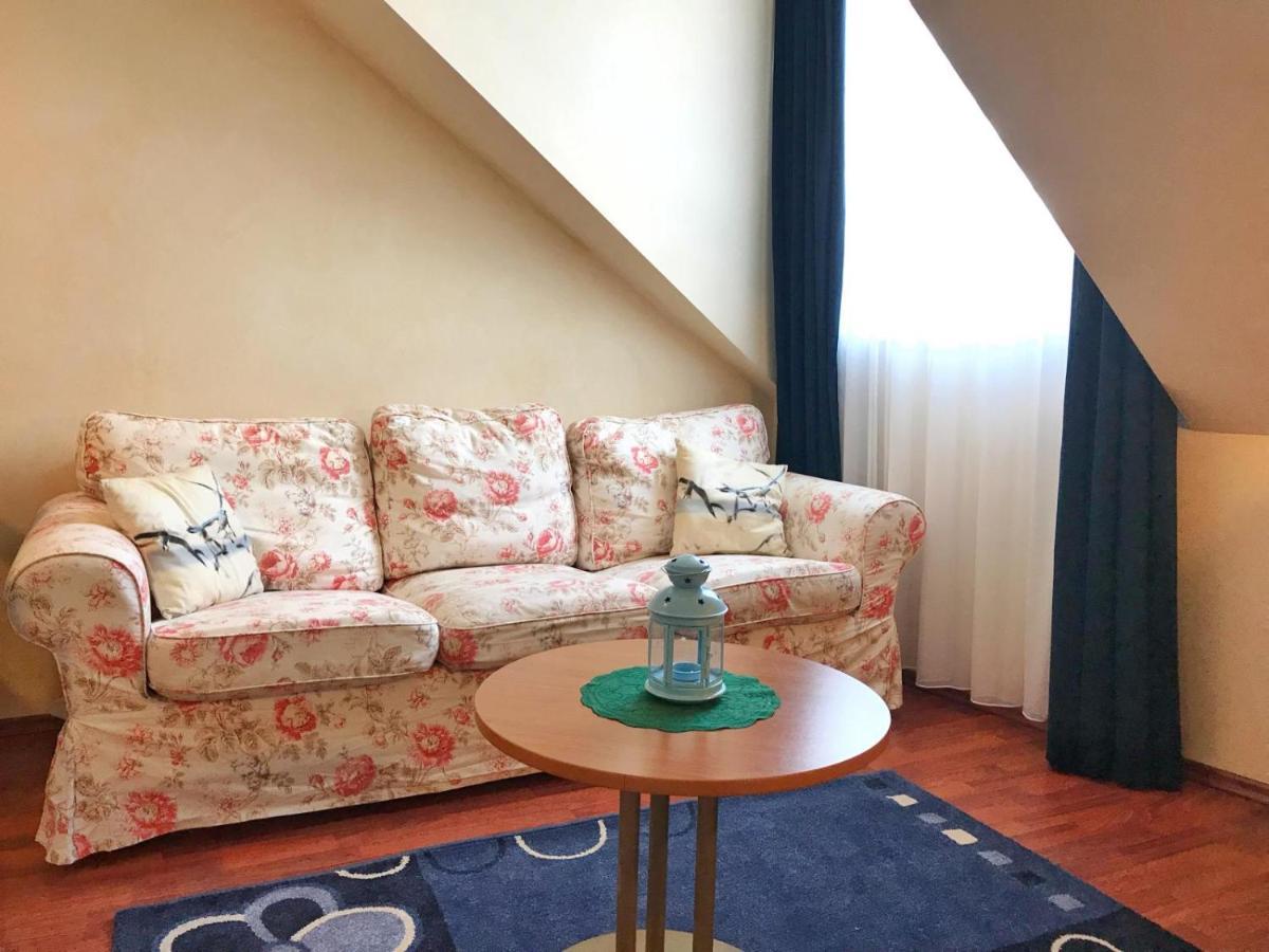 Hafenresidenz - Ferienwohnung 17 "Zugvogel" Wiek auf Rügen Dış mekan fotoğraf